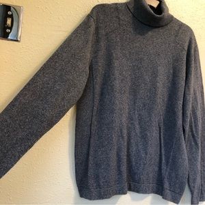 Men’s Kenneth Cole New York Gray Cotton Turtleneck sweater L